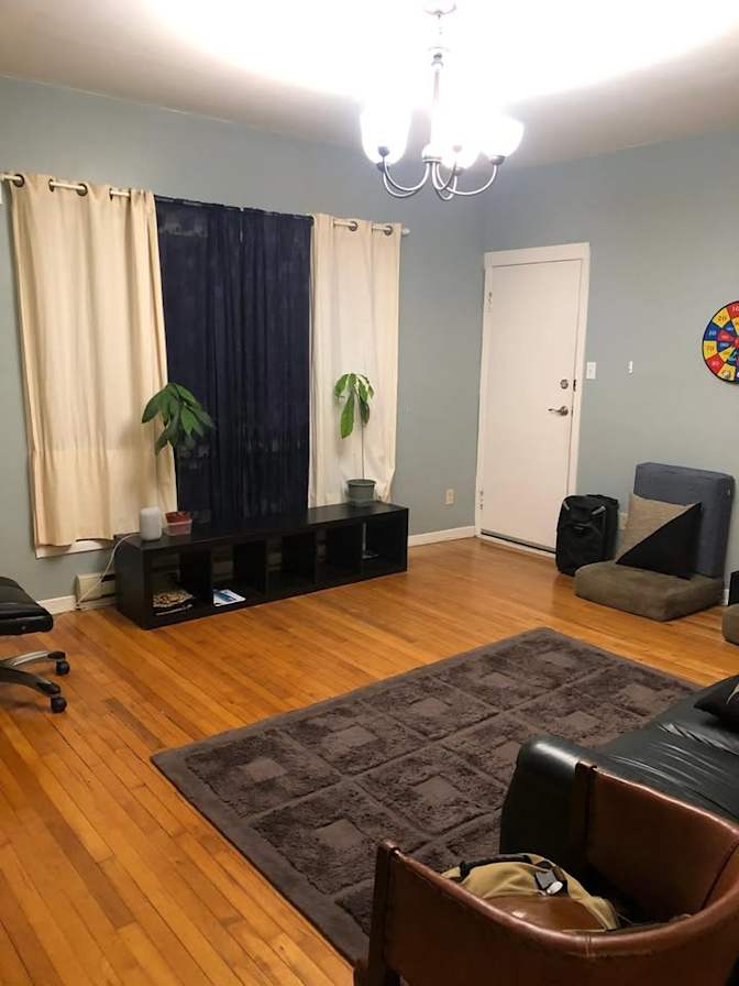 Trois J and J's room