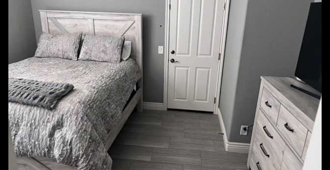 Amalia's room