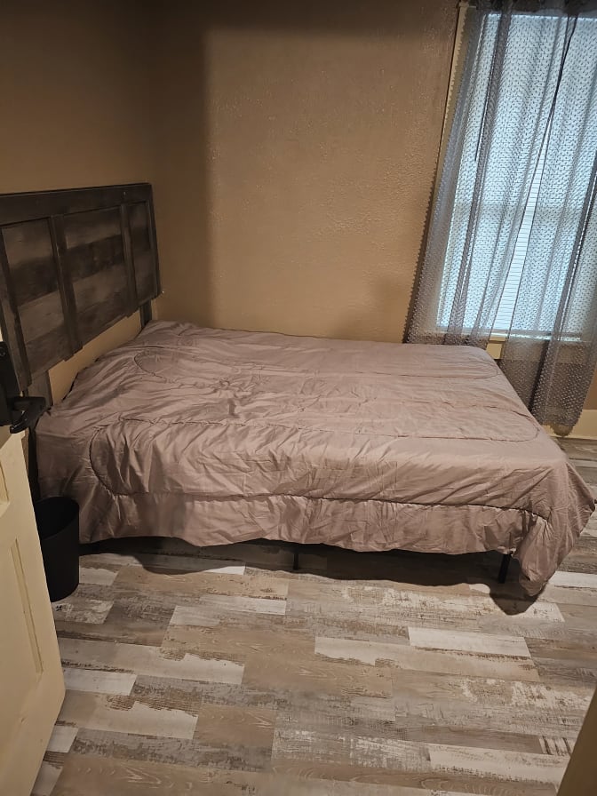 Daryl's room
