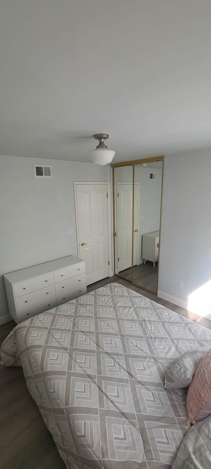 Suzy's room