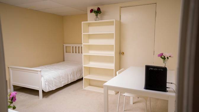 Elham's room
