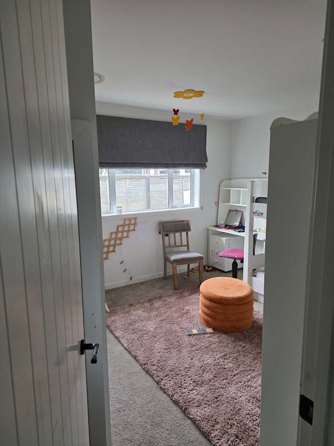 Sandro's room