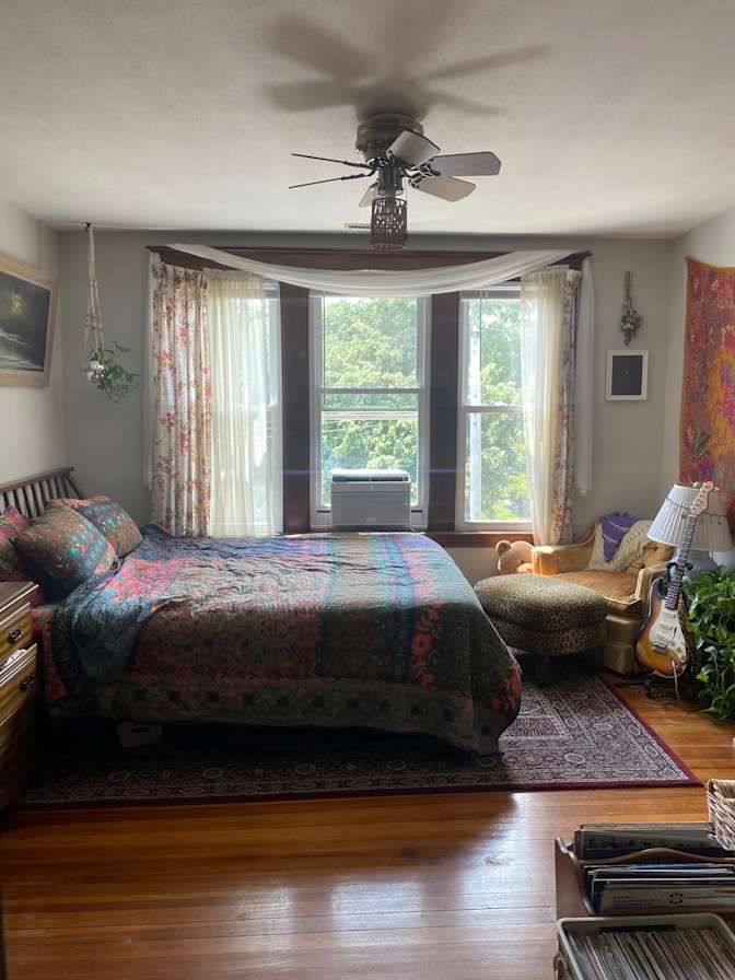 Estelle Cassanelli's room