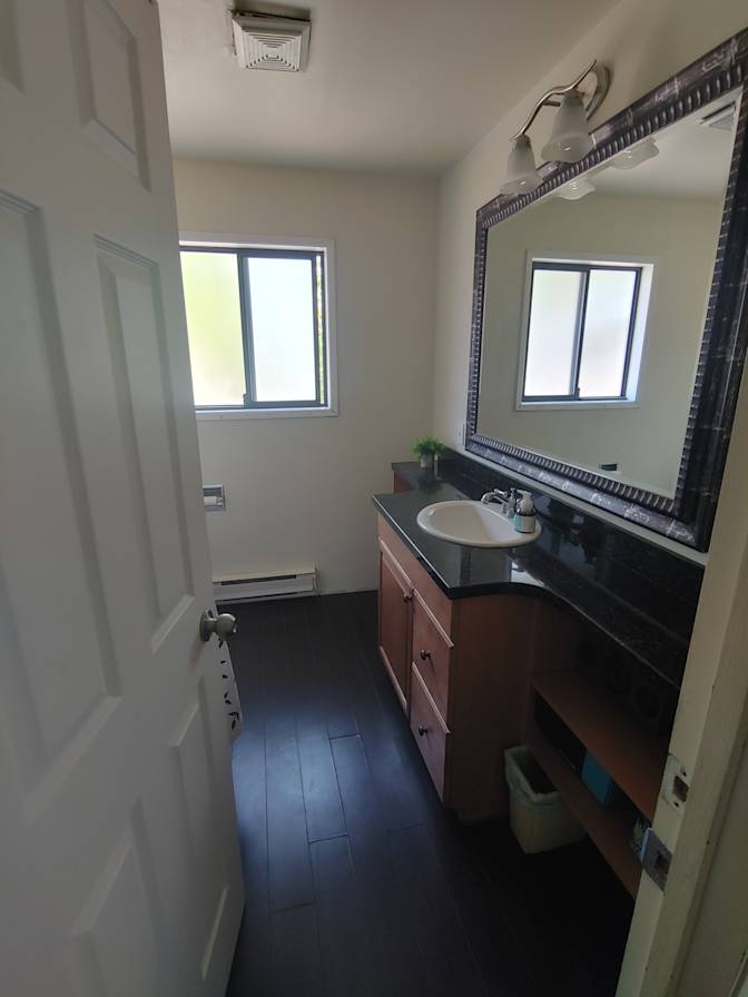 Cora-Lynn McNeilage's room