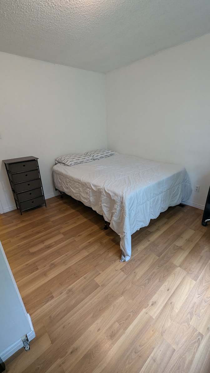 Jeniffer's room