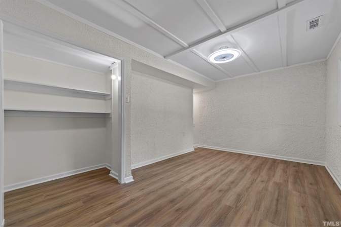 Alcove Rooms's room
