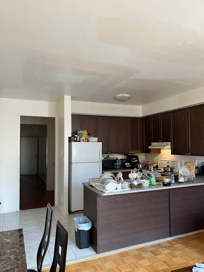 Henry Nguyen's room