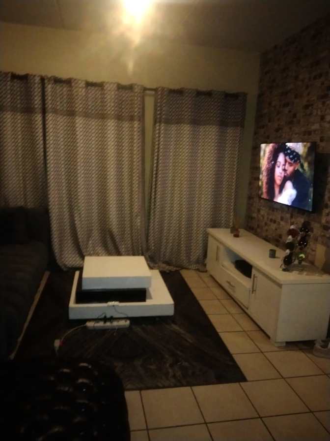 maxwell's room