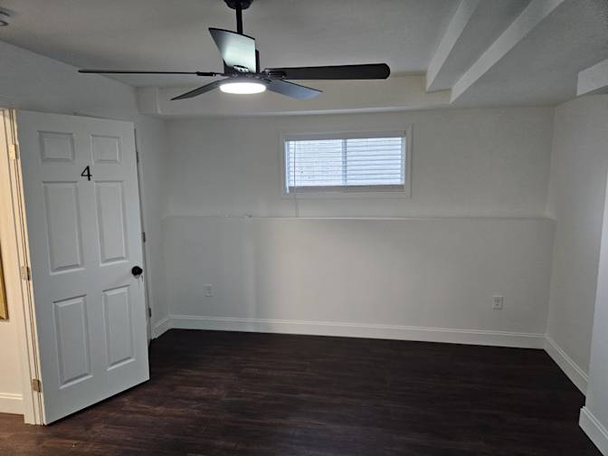 R. Jingles's room
