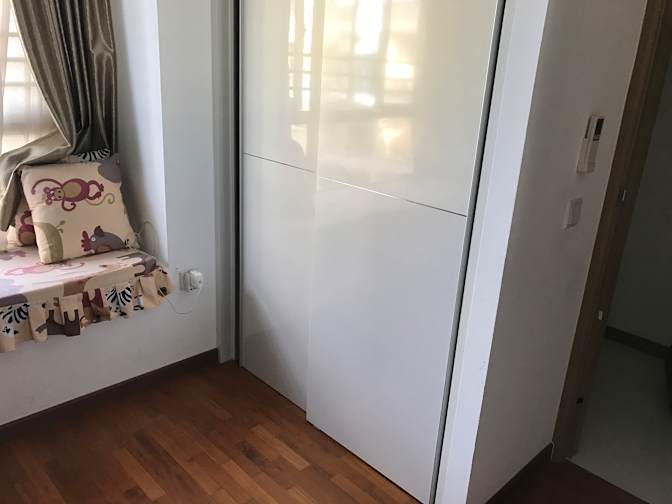 CAIHUA YANG's room