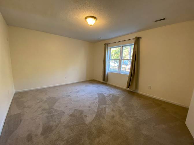 Alcove Rooms's room