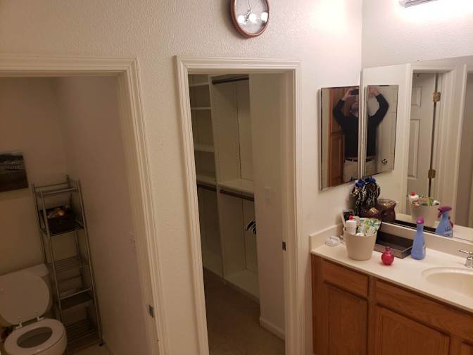 Thomas's room