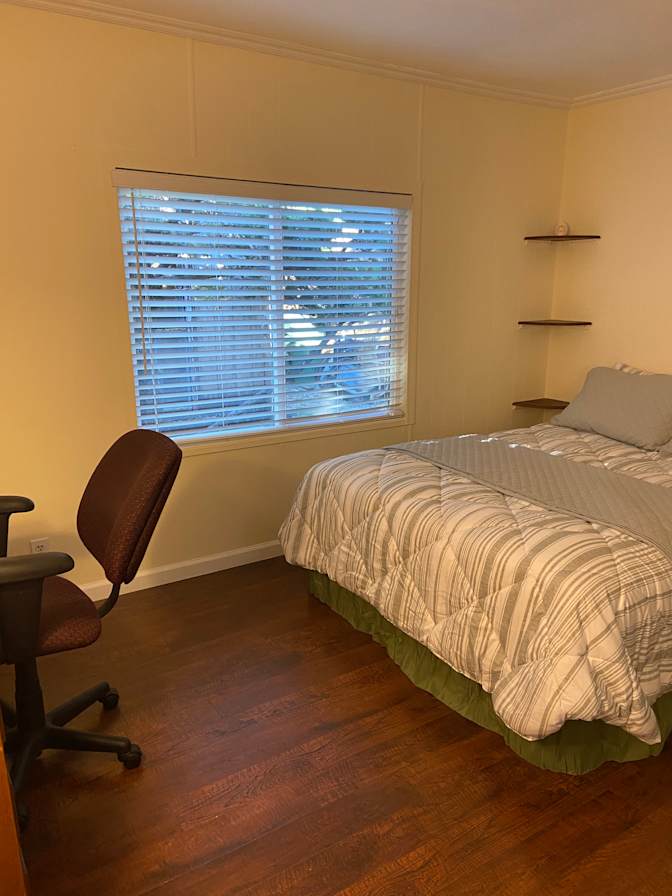North San Jose's room