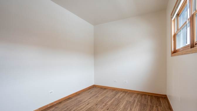 Sam June's room