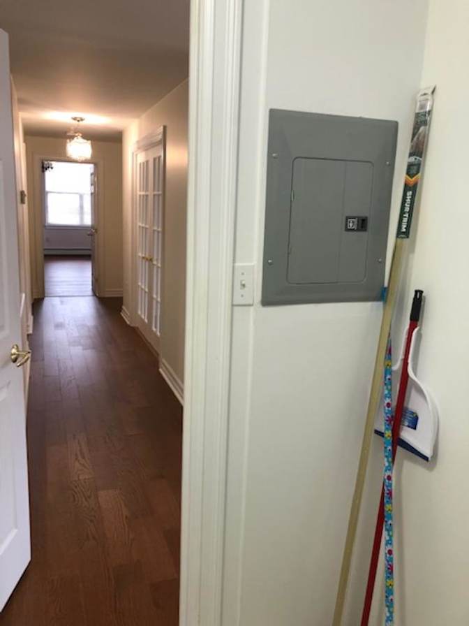 Santhi Varanasi's room