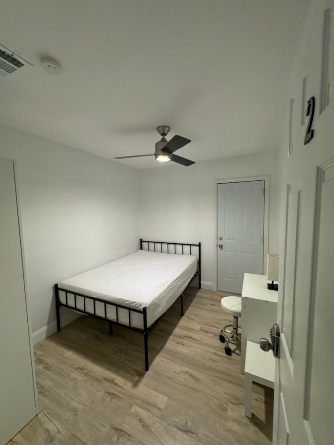 PadSplit's room