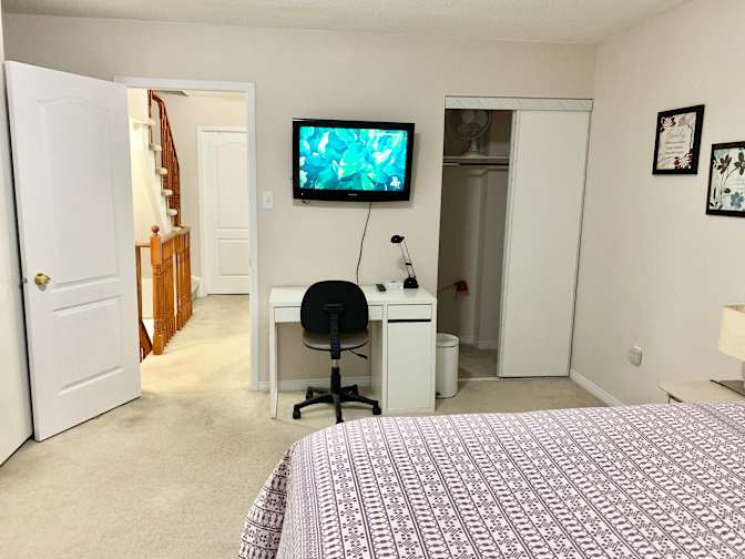 Mark Kay's room