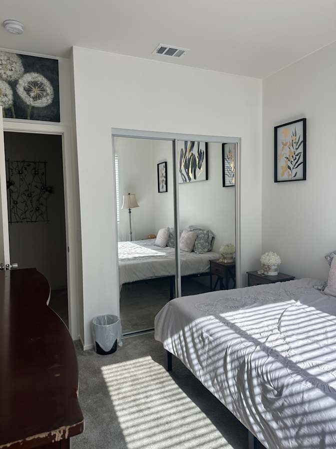 Dulce's room