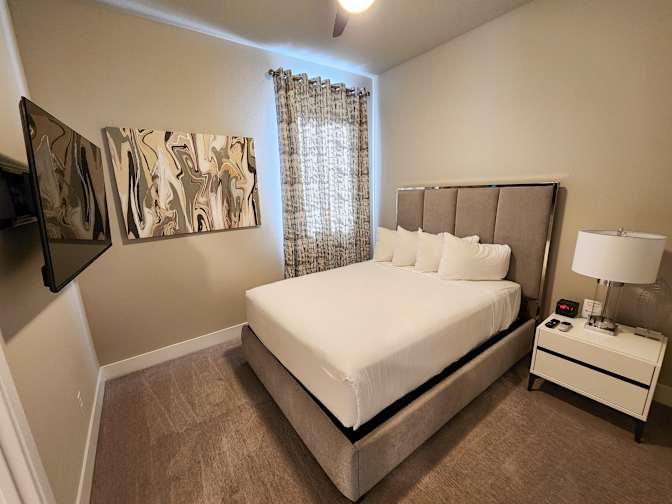 Glenda's room