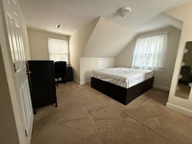 Erick's room