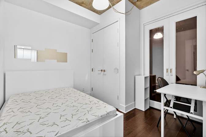 Thuy's room
