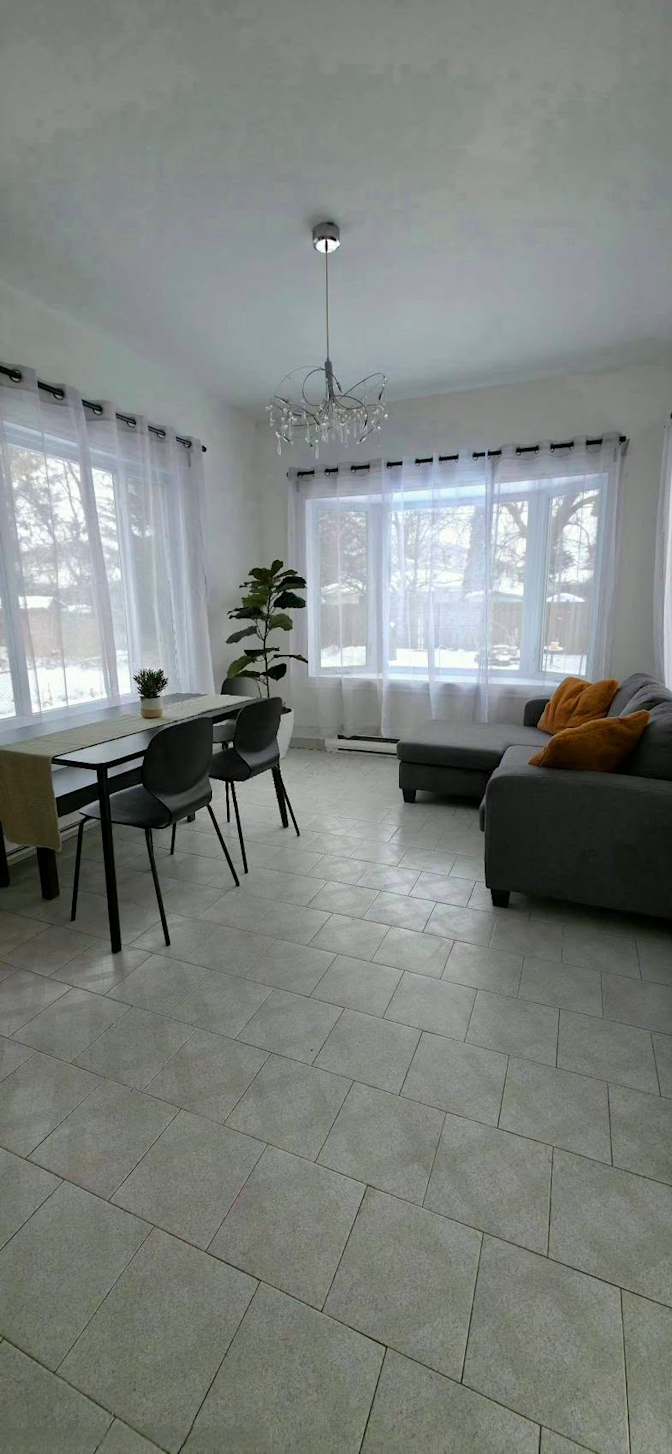 Jefry Denny's room