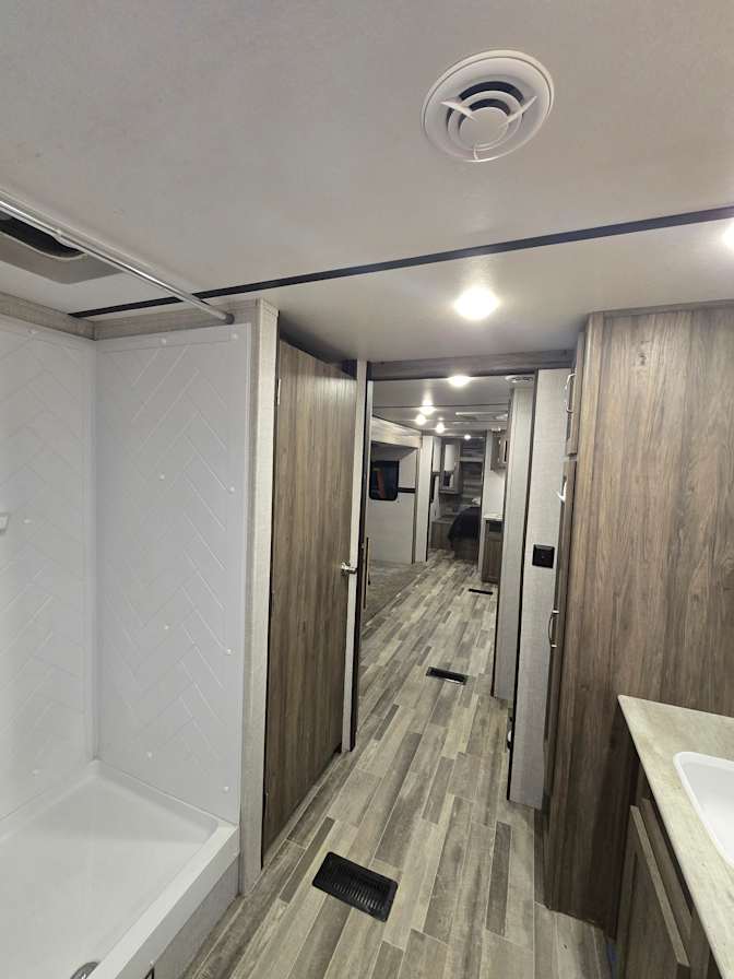 Aron's room