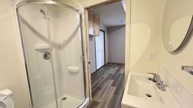 Meng Qiong Huang's room