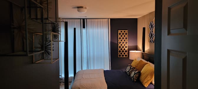 Luis's room