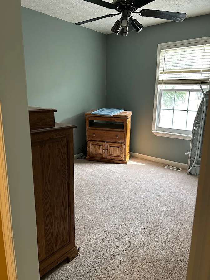 Alcove Rooms's room