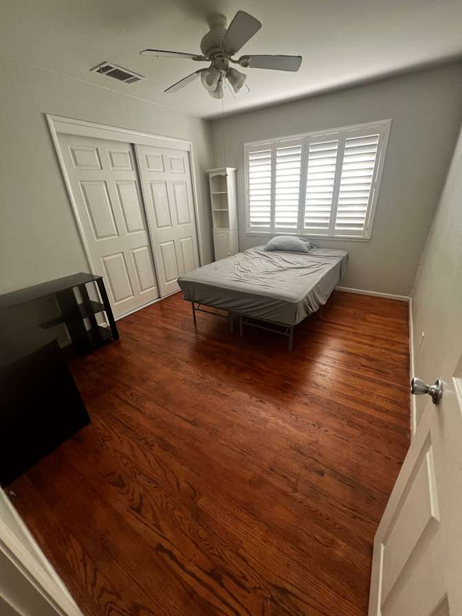 Don Tacan's room