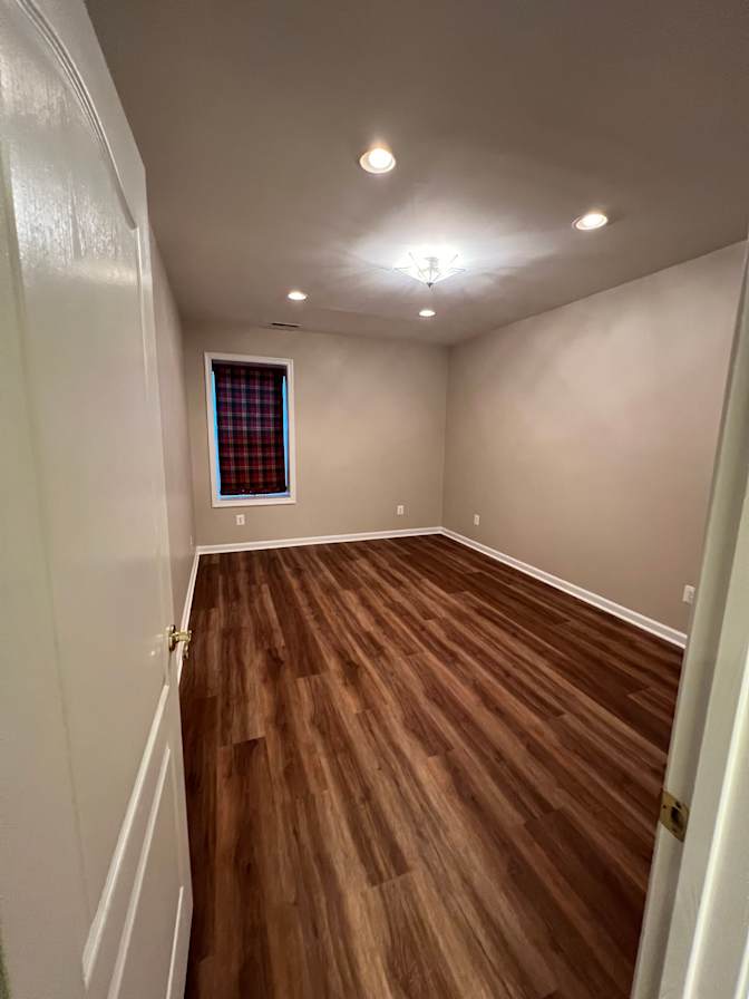 Omer's room