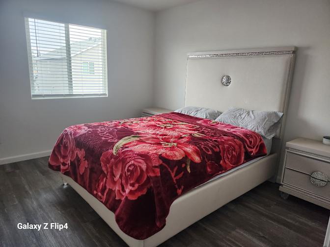 Shahin Vahora's room