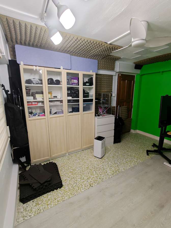 Melvin's room