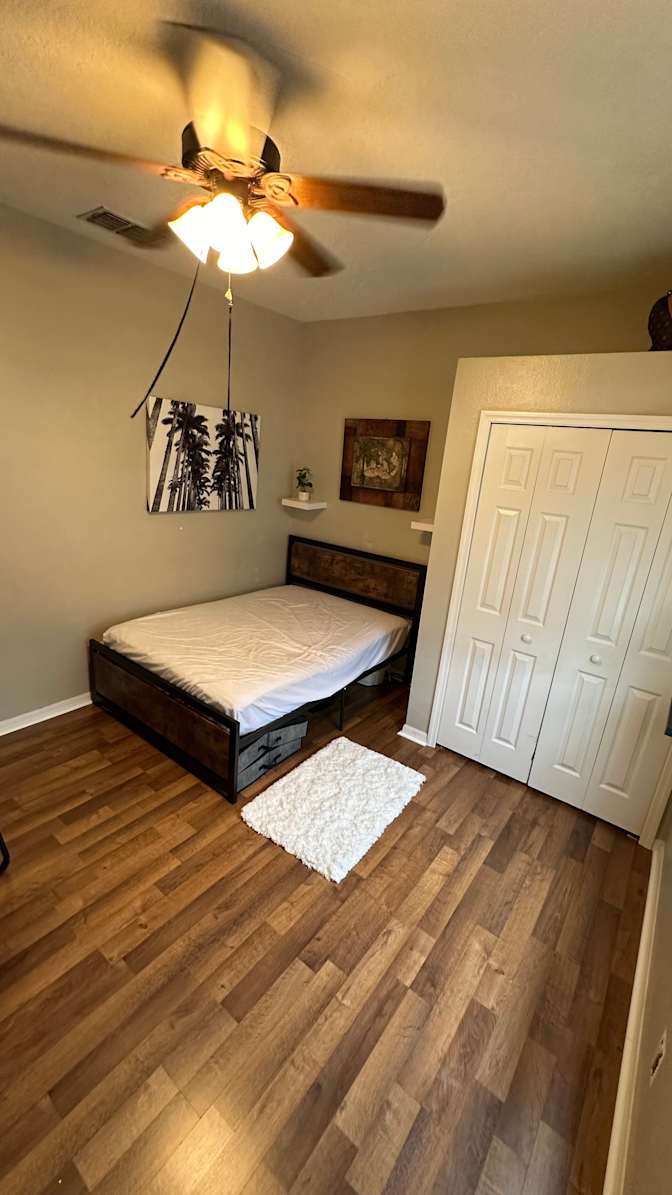 Jose's room