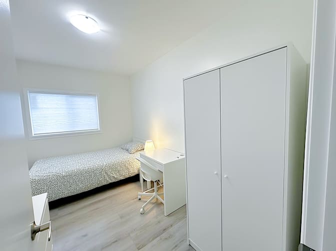 Shirin's room