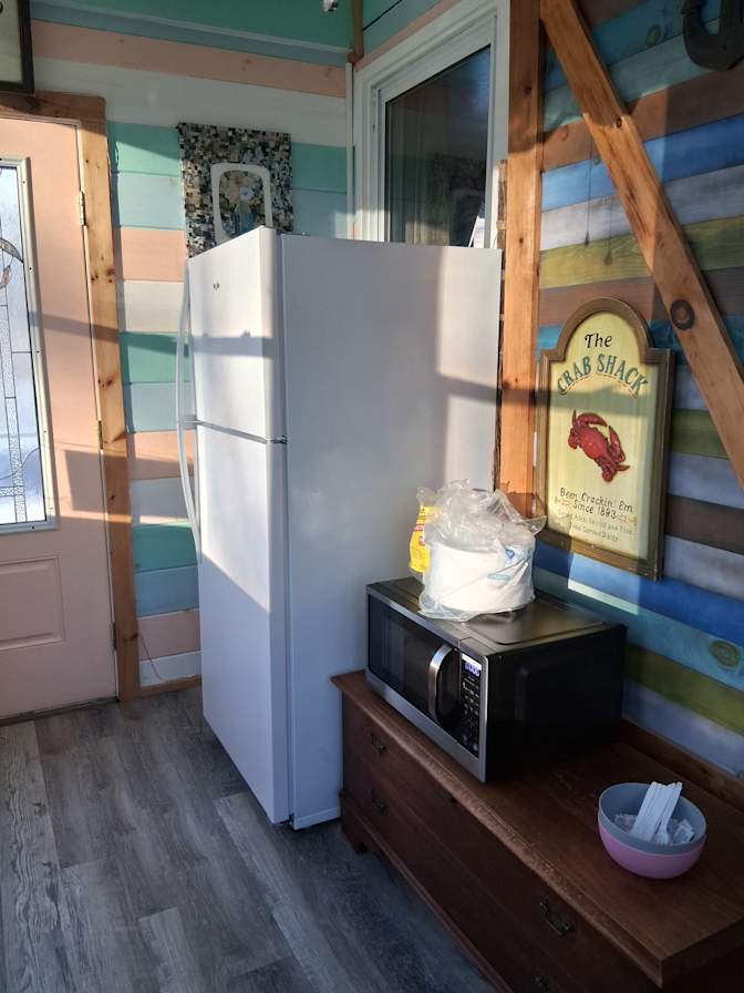Glenda Elkins's room