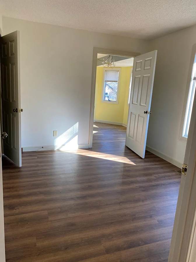 Alcove Rooms's room