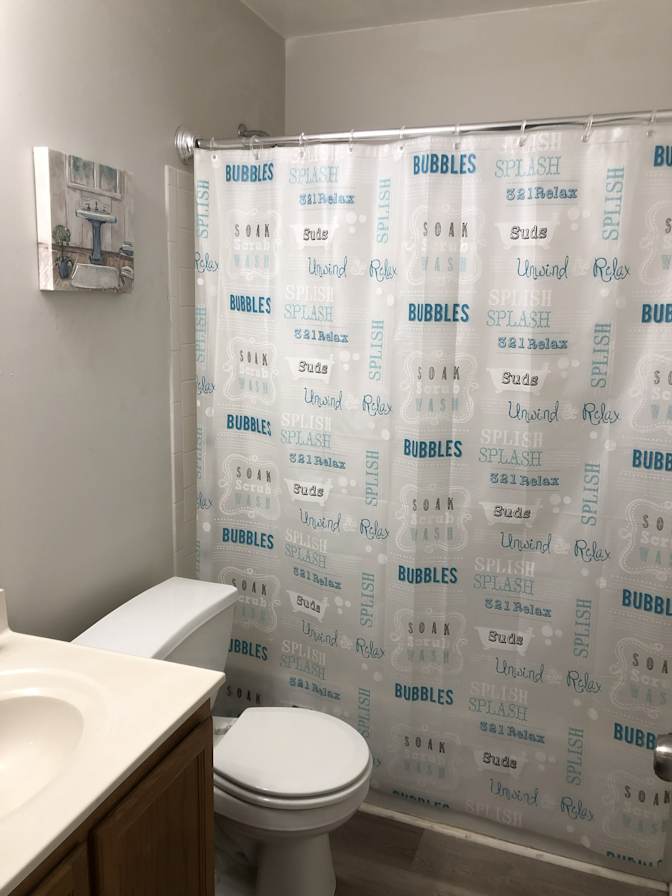 Carolina Realty Link's room