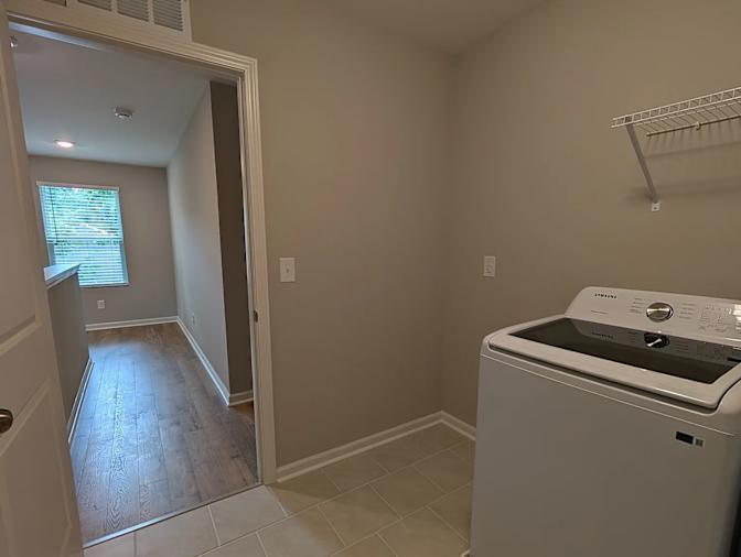 Alcove Rooms's room