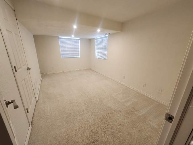 Viviene Kim's room