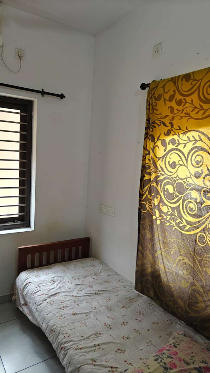 Ajai Thomas's room