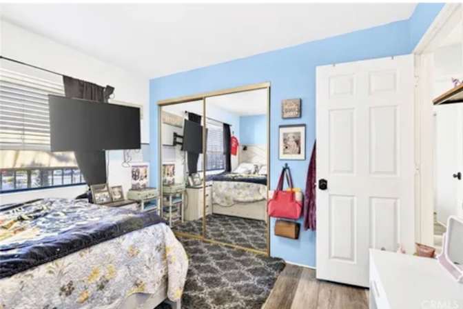 Lisa's room
