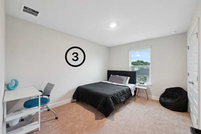 PadSplit's room