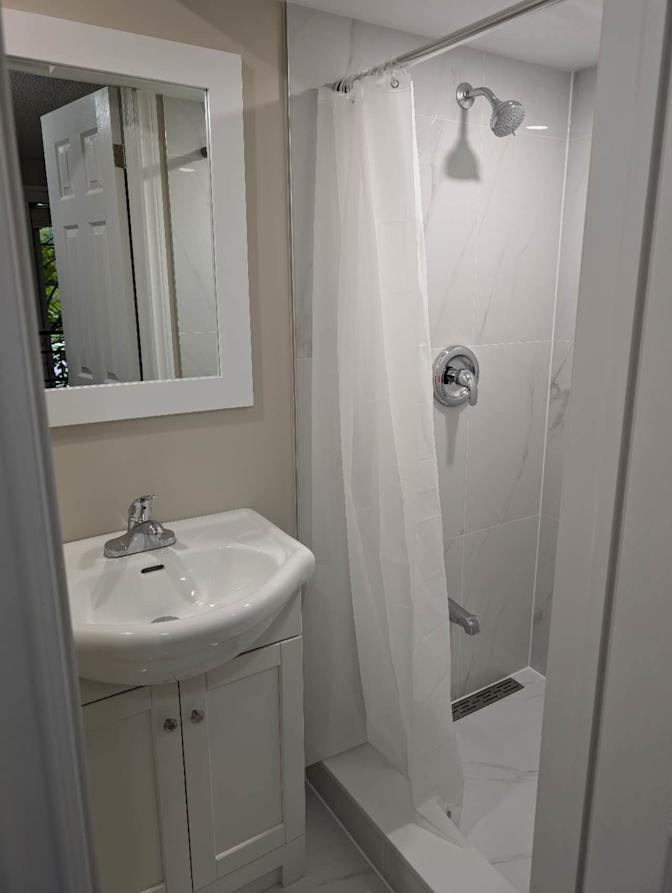 GooseRent.Tony's room