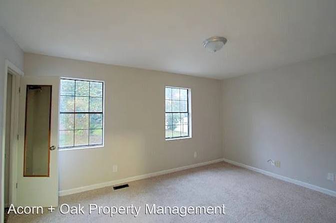 Alcove Rooms's room