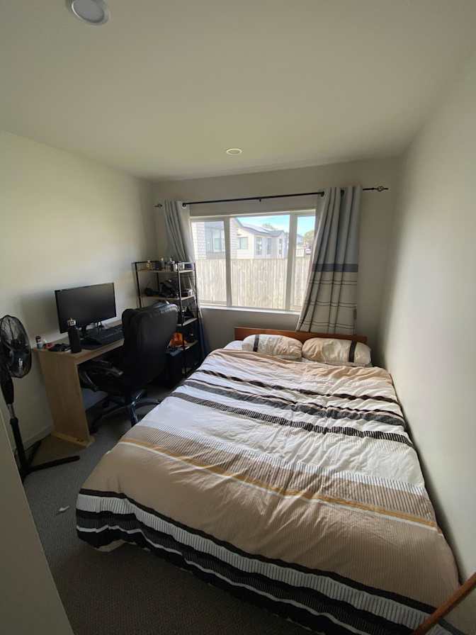 Gerard Pause's room