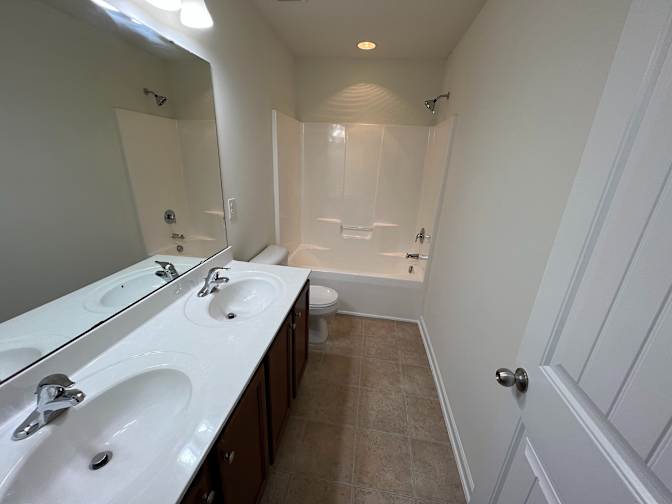 Alcove Rooms's room