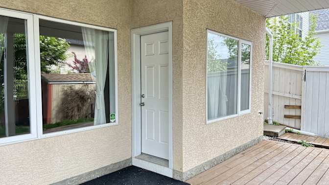 Meng Qiong Huang's room