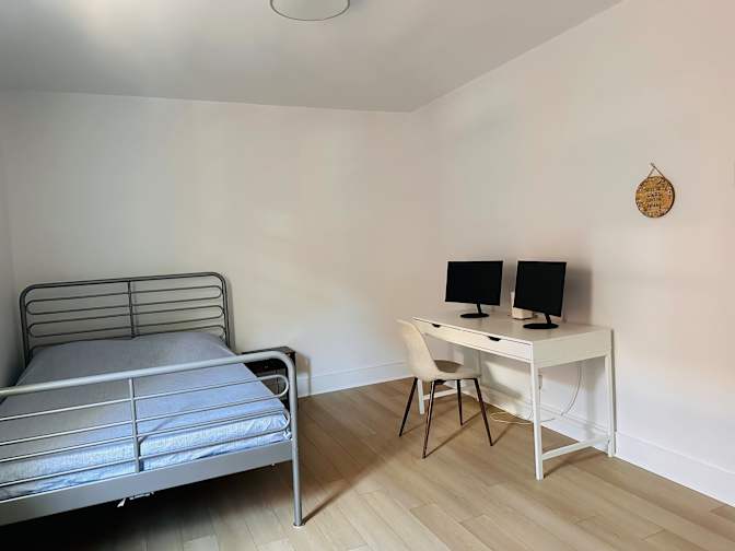Ghassen's room